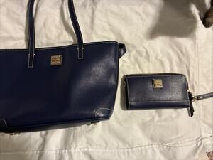 Dooney & Bourke Saffiano Leather Small Wren Zip Tote-Marine A675109